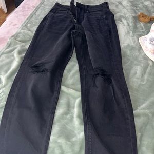 American Eagle Mom Jean